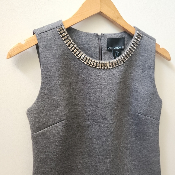 Cynthia Rowley Gray Embellished Neckline Cropped Sleeveless Tank Top XS - Picture 5 of 8